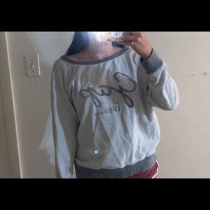 Gap sweater